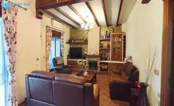 4 bedroom House for Sale in Alhaurín el Grande-4741