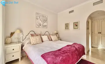 2 bedroom Apartment for Sale in Nueva Andalucía-4933