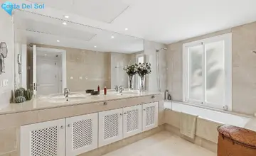 3 bedroom Apartment for Sale in Nueva Andalucía-5036