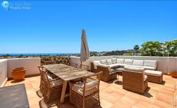 3 bedroom House for Sale in Estepona