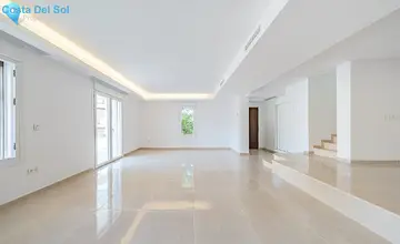 3 bedroom House for Sale in Nueva Andalucía-5441