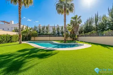 4 bedroom House for Sale in Calahonda-12100