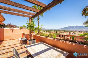 3 bedroom Apartment for Sale in La Mairena-84279