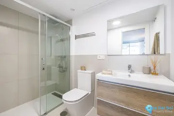 2 bedroom Apartment for Sale in Benalmadena Costa-13868
