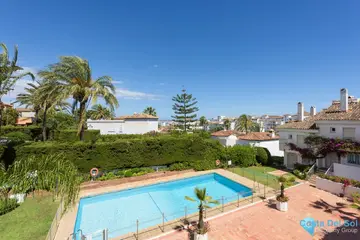 3 bedroom House for Sale in Nueva Andalucía-17947