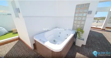 5 bedroom Apartment for Sale in La Cala de Mijas-18109