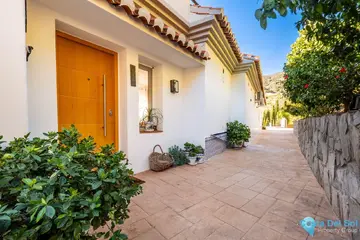 5 bedroom House for Sale in Arenas-18261