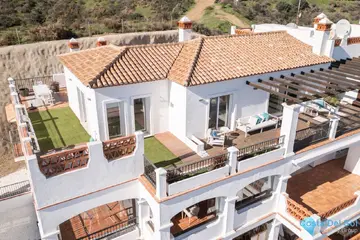 2 bedroom Apartment for Sale in Calahonda-18290