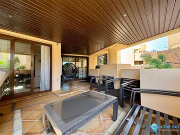 3 bedroom Apartment for Sale in New Golden Mile