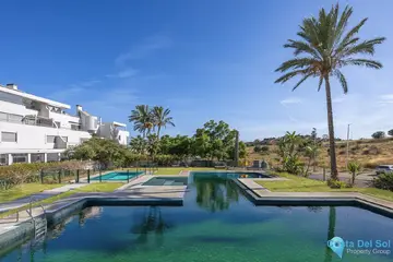 5 bedroom Apartment for Sale in La Cala de Mijas