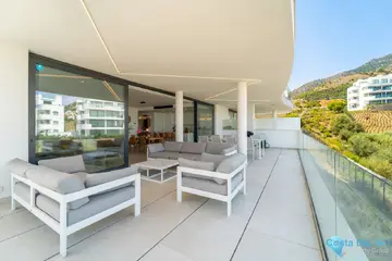 3 bedroom Apartment for Sale in Fuengirola-18470