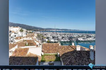 2 bedroom Apartment for Sale in Puerto Banús-18555