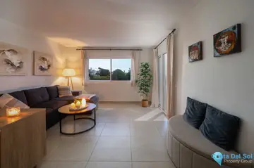 2 bedroom House for Sale in Miraflores-18700
