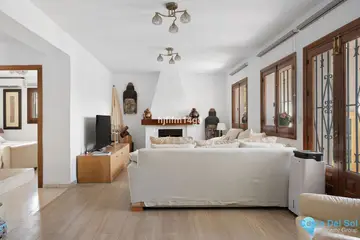 4 bedroom House for Sale in La Campana-18724