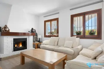 4 bedroom House for Sale in La Campana-18725