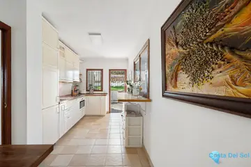 4 bedroom House for Sale in La Campana-18727