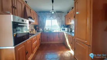 5 bedroom House for Sale in Puerto de la Torre-18776