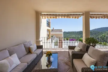 4 bedroom House for Sale in Benahavís-19047