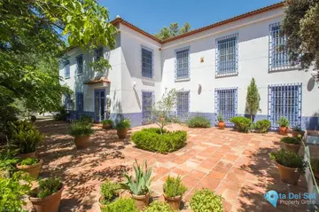7 bedroom House for Sale in Archidona-19065