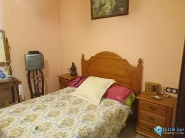 4 bedroom House for Sale in Riogordo-19095