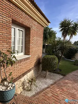 4 bedroom House for Sale in La Línea-19371