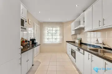 3 bedroom Apartment for Sale in Elviria-19561