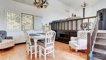 4 bedroom House for Sale in Sierrezuela-19687