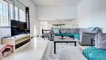 4 bedroom House for Sale in Sierrezuela-19689