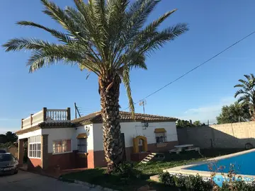 7 bedroom House for Sale in Chiclana de la Frontera