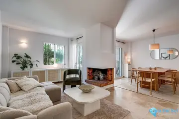 4 bedroom House for Sale in Nueva Andalucía
