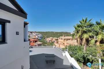4 bedroom House for Sale in La Alcaidesa-19974