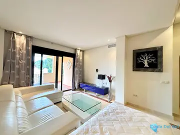 2 bedroom Apartment for Sale in Puerto Banús-20097