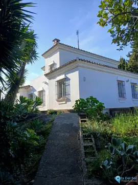 4 bedroom House for Sale in Pueblo Nuevo de Guadiaro