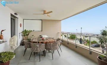 2 bedroom Apartment for Sale in Benalmadena