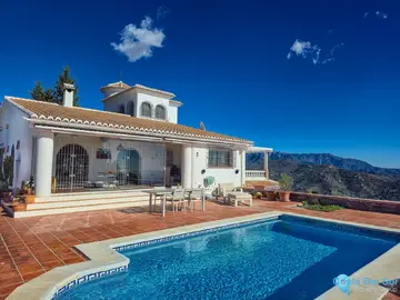 5 bedroom House for Sale in Sayalonga-20531