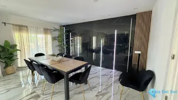 5 bedroom House for Sale in Alhaurín de la Torre-20557