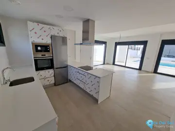 4 bedroom House for Sale in Manilva-20687