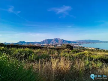 1868m2 Plot for Sale in Manilva-85670