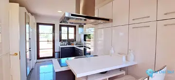3 bedroom Apartment for Sale in New Golden Mile-85688