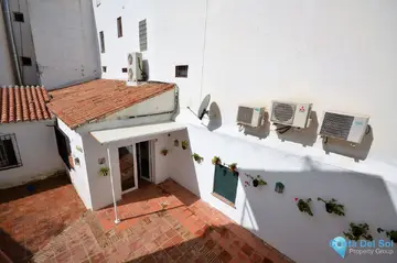 4 bedroom House for Sale in Marbella-21017