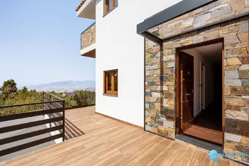 6 bedroom House for Sale in Málaga Este-21209