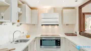 3 bedroom Apartment for Sale in Estepona-85849