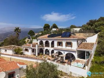 5 bedroom House for Sale in Cómpeta-21291