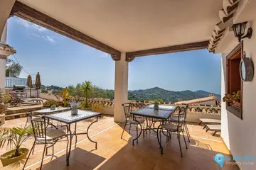 5 bedroom House for Sale in Cómpeta-21300