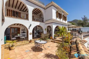 5 bedroom House for Sale in Cómpeta-21299