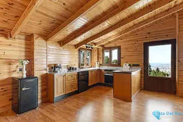 4 bedroom House for Sale in Limonar