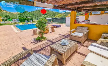 3 bedroom House for Sale in Casares-138