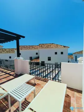 4 bedroom Apartment for Sale in Altos de los Monteros-21471