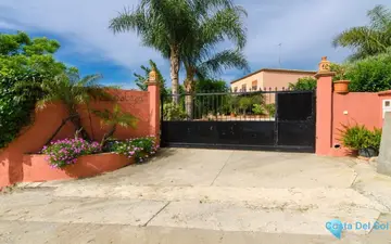 4 bedroom House for Sale in Estepona-21479