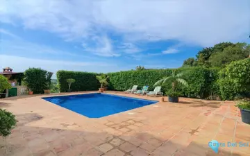4 bedroom House for Sale in Estepona-21486